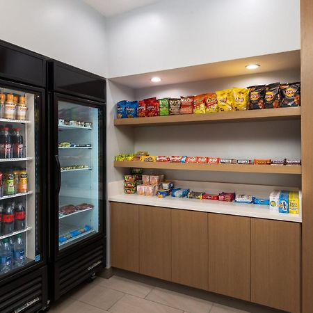 Holiday Inn Express & Suites - Hawaiian Gardens By Ihg Екстериор снимка