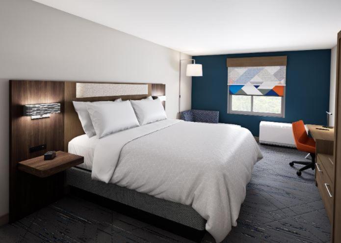 Holiday Inn Express & Suites - Hawaiian Gardens By Ihg Екстериор снимка