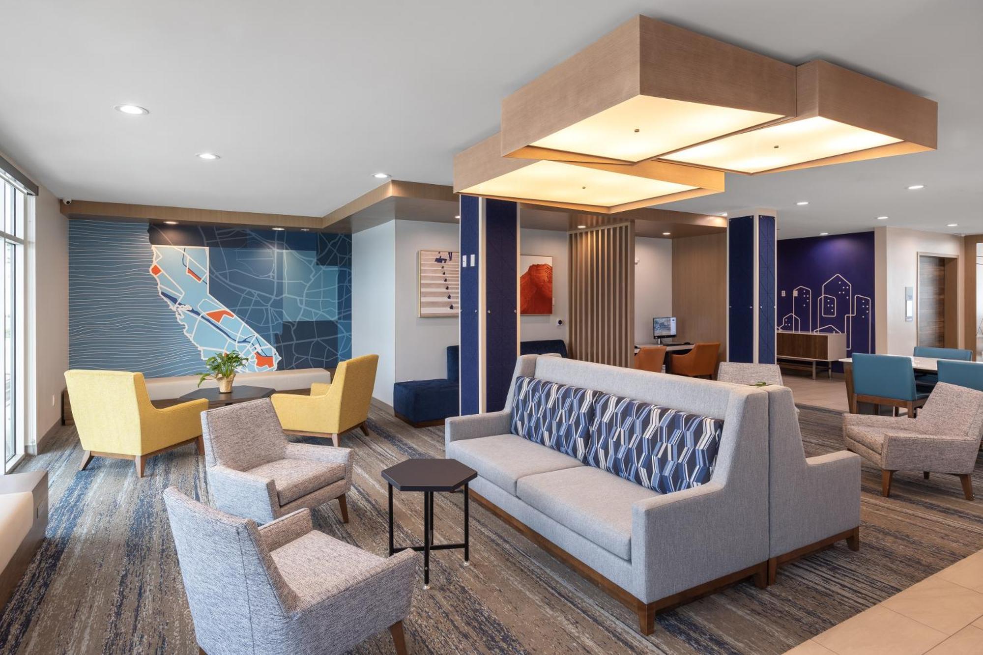 Holiday Inn Express & Suites - Hawaiian Gardens By Ihg Екстериор снимка
